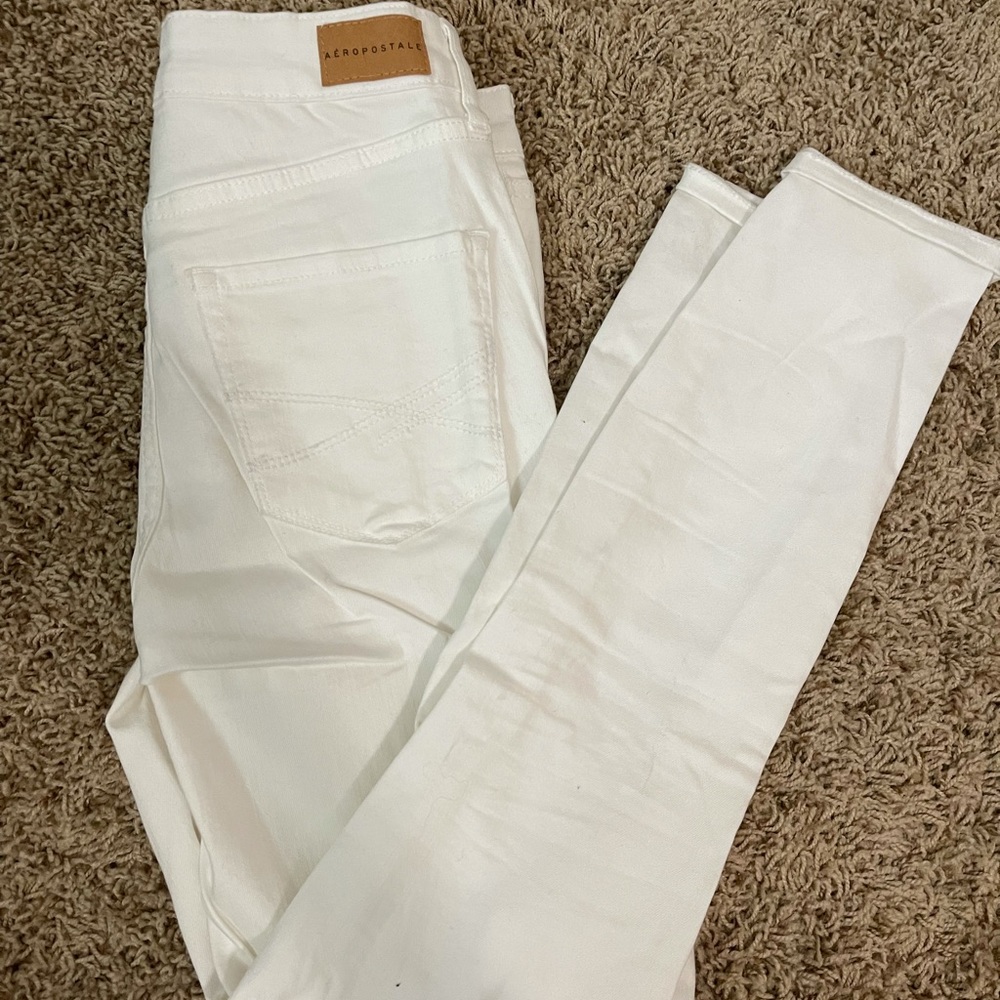 AEROPOSTALE White Jeans
